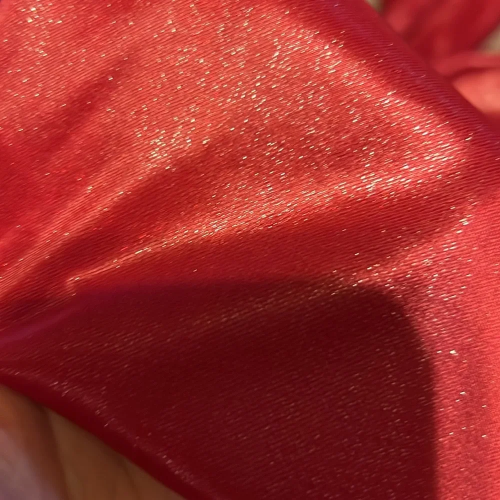 Silky red shimmer garland